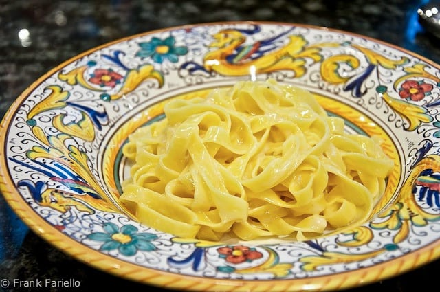 Fettuccine Soslu (Makarna )